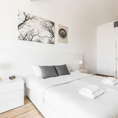 Апартаменты Rent Like - Sky Tower Ii Вроцлав