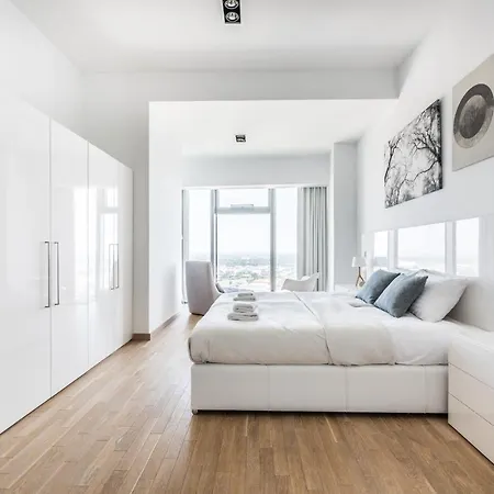 Rent Like - Sky Tower Ii *